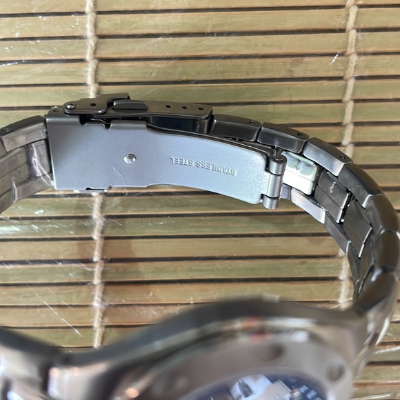 Women’s Fossil Watch (Volvo Edition) - Picture 2 of 7